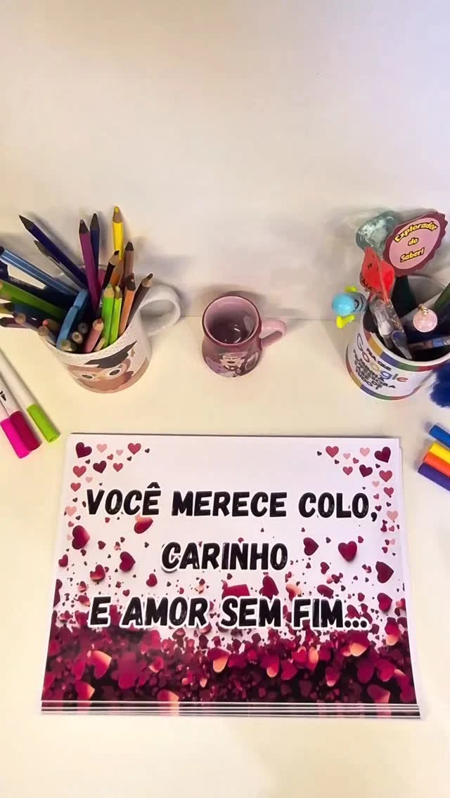 Plaquinhas prontas para emocionar no seu vídeo do Dia das Mães 🌷✨

🌷✨ Apresente a Festa do Dia das Mães com plaquinhas encantadoras, cheias de frases carinhosas, que levam do sorriso à emoção — e terminam com um convite inesquecível:
"ESTAMOS TE ESPERANDO!"

🪧 São 10 plaquinhas editáveis no Canva,  prontas para imprimir ou usar no vídeo, com frases que tocam o coração e valorizam quem mais merece: VOCÊ, MAMÃE! 🌸

📅 Ideal para anunciar eventos, cultos, comemorações escolares e encontros especiais.

💰 Apenas R$ 3,50 o kit completo!

📥 Receba em PDF editável, pronto pra usar!

💬 Comente "QUERO" e receba o link direto!
📩 Ou chama no direct pra garantir o seu!

##materialpedagógico #professorescriativos #DiaDasMãesNaEscola